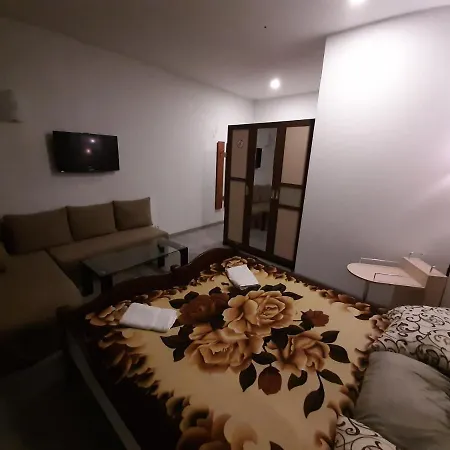 Hostel Lucky *
